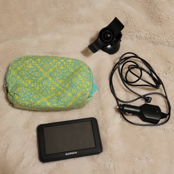 Garmin GPS - Picture 3 of 5